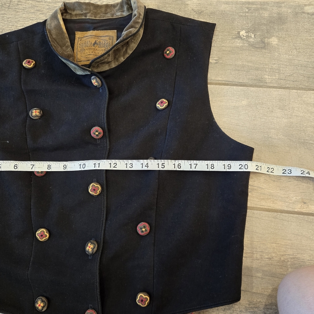 Saddle Ridge Womens Vest/Skirt Set - Picture 8 of 12